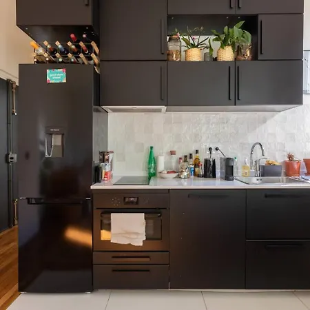 Cosy Escape Between Montmartre & Batignolles شقة *